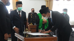 Dewan Gelar Paripurna Pergantian Antar Waktu Nuryono