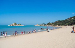 Pesona Nanao Bay, Wisata Nelayan dan Pusat Seafood Segar