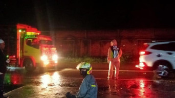 Hujan Berjam-jam Rendam Jalan Kediri - Nganjuk