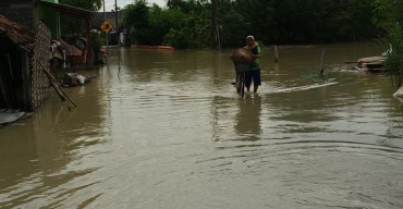 Tanggul Kali Jebol, Hujan Rendam Jalan dan Puluhan Rumah