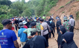 Hujan Deras Sebabkan Tebing di Nganjuk Longsor