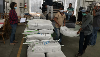 Forkas Jatim Kirim 350 Paket Sembako Untuk Korban Longsor