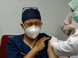 Ribuan Nakes di RSUD dr. Iskak Disuntik Vaksin Covid-19