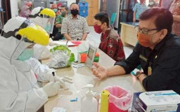 ASN Pemkab dan Anggota DPRD Sidoarjo Tes Swab Covid-19