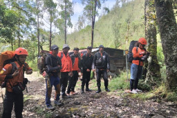 Tim Pencari Pendaki di Gunung Lawu Ditambah