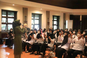 Buka TOT Pra Literasi, Bupati Ikfina Tekankan Pentingnya PAUD Sebagai Pondasi Kemampuan Baca