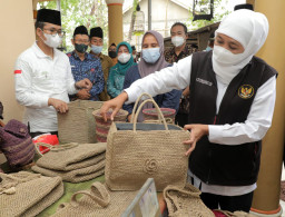 Semarakkan Harbolnas, Khofifah: Pemprov Jatim Kembangkan Jatim Bejo Lewat Virtual Account