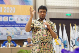 Buah Simalakama, Tunda THR Kena Denda