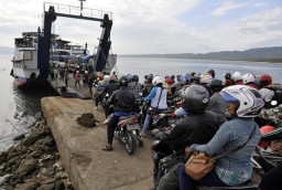 Cuaca Buruk, Pelabuhan Gilimanuk Ditutup Sejam