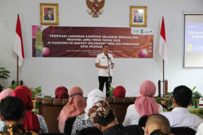 Masuk Tiga Besar Kampung KB Se-Jatim, Tim Verifikator Provinsi Lakukan Verlap di Kampung KB Bangkit Kelurahan Meri