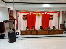 Fraksi-fraksi DPRD Kota Pasuruan Pertanyakan Proyek JLU