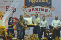 Jawab Kebutuhan UMKM, Sriboga Flour Mill Luncurkan Tepung Terigu