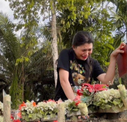 "Kami Kaget, Lemas, Ibu Yosua Banyak Termenung"