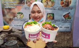 Mahasiswa yang Eksis Tekuni Bisnis Kuliner Rice Bowl