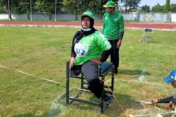 Penyandang Tunadaksa Berprestasi yang Borong 3 Mendali Cabor