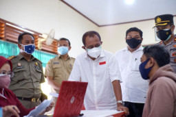 Cak Ji Pantau Penyaluran Bansos JPS