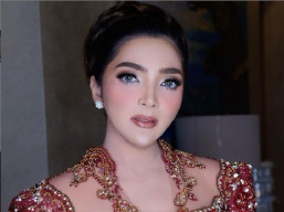 Dituding Liburan ke Luar Negeri Modal Endorse