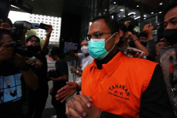 Asisten Hakim Agung Terima Suap SGD 202 ribu, Dihukum 6 Tahun