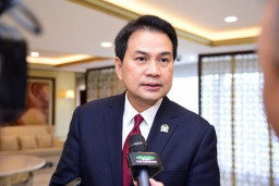 Dipanggil Penyidik KPK, Azis Syamsuddin Mangkir