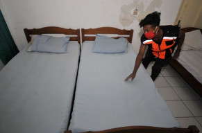 Pembangunan Rumah Sakit Darurat Covid-19 di Jatim Dipercepat