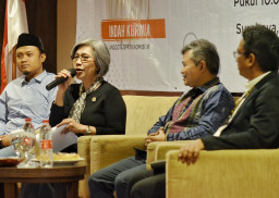 Indah Kurnia Bersama Bank Indonesia Edukasi UMKM Tentang Manfaat Qris