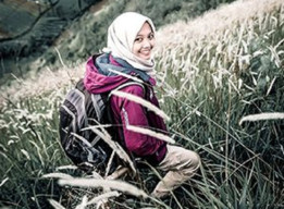 Hobi Treveling Sejak SMA, Kini Eksis Jadi Travel Influencer