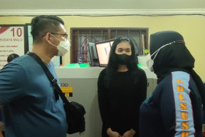 Wanita Buron Narkoba Bali Selama 6 Tahun Ditangkap di Apartemen Surabaya, Minggu Tadi