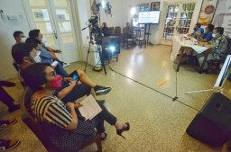 Indah Kurnia Makin Gencar Sosialisasikan QRIS, Kali ini Sasar Komunitas Fotografi Surabaya