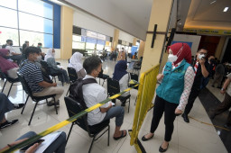 Capaian Sentra Vaksinasi BPBD Jabar di Kota Cimahi Lampaui Target