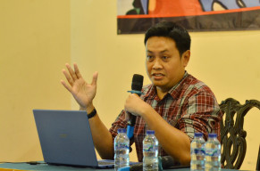 Survey SSC: Ajang Pilpres 2024, Ganjar Pranowo Jadi Favorit Emak Emak Jatim