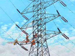 Siaga Jelang Idul Fitri, PLN Lakukan Penguatan Instalasi Konduktor 150 kV