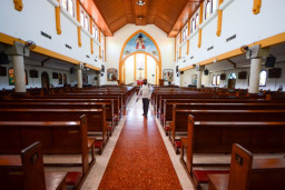FOTO: Gereja Sambut Era New Normal