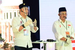 Pelaku UMKM Dolly Protes Klaim Eri-Armuji Dalam Debat Pilkada