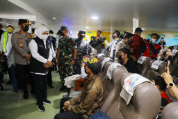 Bersama Forkopimda Jatim, Gubernur Khofifah Pantau Arus Balik Lebaran di Pelabuhan Ketapang Banyuwangi