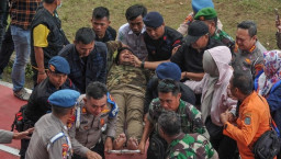 Semua Korban Terevakuasi Dijenguk Kapolri