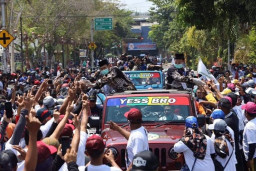 Semua Bapaslon Lamongan Saat Daftar Abaikan Prokes