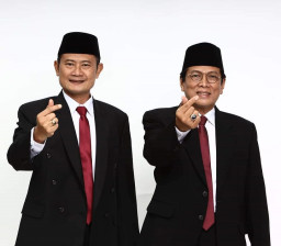 Bupati dan Wakil Bupati Lamongan Terpilih Dilantik di Grahadi