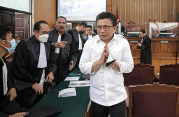 Sambo Ngaku Panik Saat Tahu Yosua Berlumuran Darah, Bharada E, Tertawa