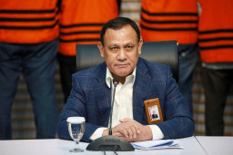 Firli Bahuri, Bantah Terima Uang dari Eks Menteri Pertanian