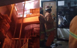 Korsleting Listrik, Gudang di Petemon Terbakar