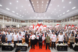 Jadikan Jatim Lumbung Pangan Nasional, Gubernur Khofifah Sampaikan Apresiasi Kepada Para Petani