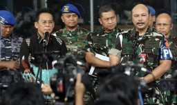 Rombongan Pati TNI Ngluruk KPK