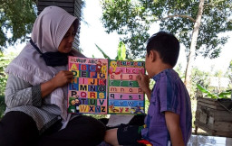 Guru dan Fasilitator Daerah yang Berfokus dalam Pendidikan Inklusif