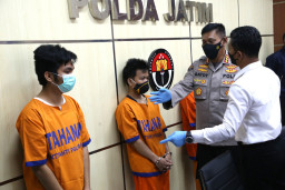 4 Remaja Bobol Kartu Kredit WNA hingga Rp 300 Juta