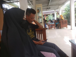 Dicabuli Hingga Hamil 6 Bulan, Wanita 14 Tahun Polisikan Mantan Pacar Sambil Ditemani Suaminya