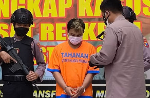 Sakit Hati Diputus, Warga Gresik Sebar Video 'Panas' Mantan di Situs Dewasa