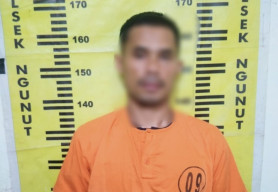 Numpang ke Kamar Mandi, Sales Mobil Malah Cabuli Istri Teman