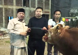 PWNU Jatim Terima Hewan Kurban dari Pimpinan Gerindra Jatim