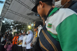 Gubernur Khofifah Sepakati Seluruh Tuntutan Buruh