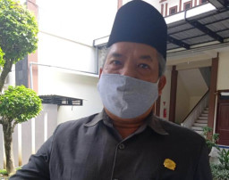 Dewan Desak Pemkab Beri Bantuan Modal ke Pedagang Pasar Campurdarat